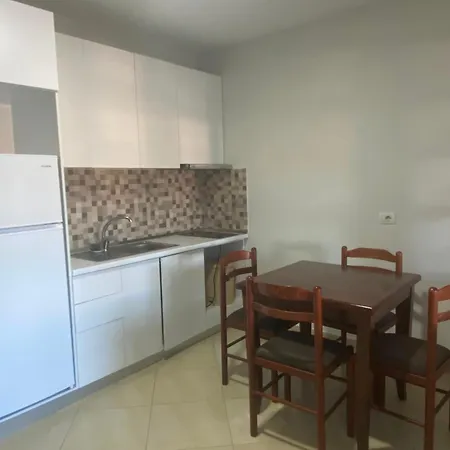Albania House Apartman Shëngjin